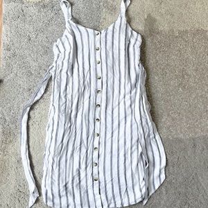 A Pea in the Pod Button Detail Striped Maternity Nursing Dress